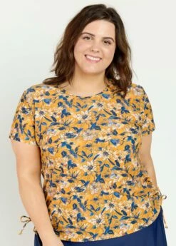 Plus Size Adele Swim Top With Midi Swim Skort 19 Plus Size Adele Swim Top With Midi Swim Skort -Calypsa Sales 042822 calypsa 1062 1 modli cropped 58 0 2641 3613 1