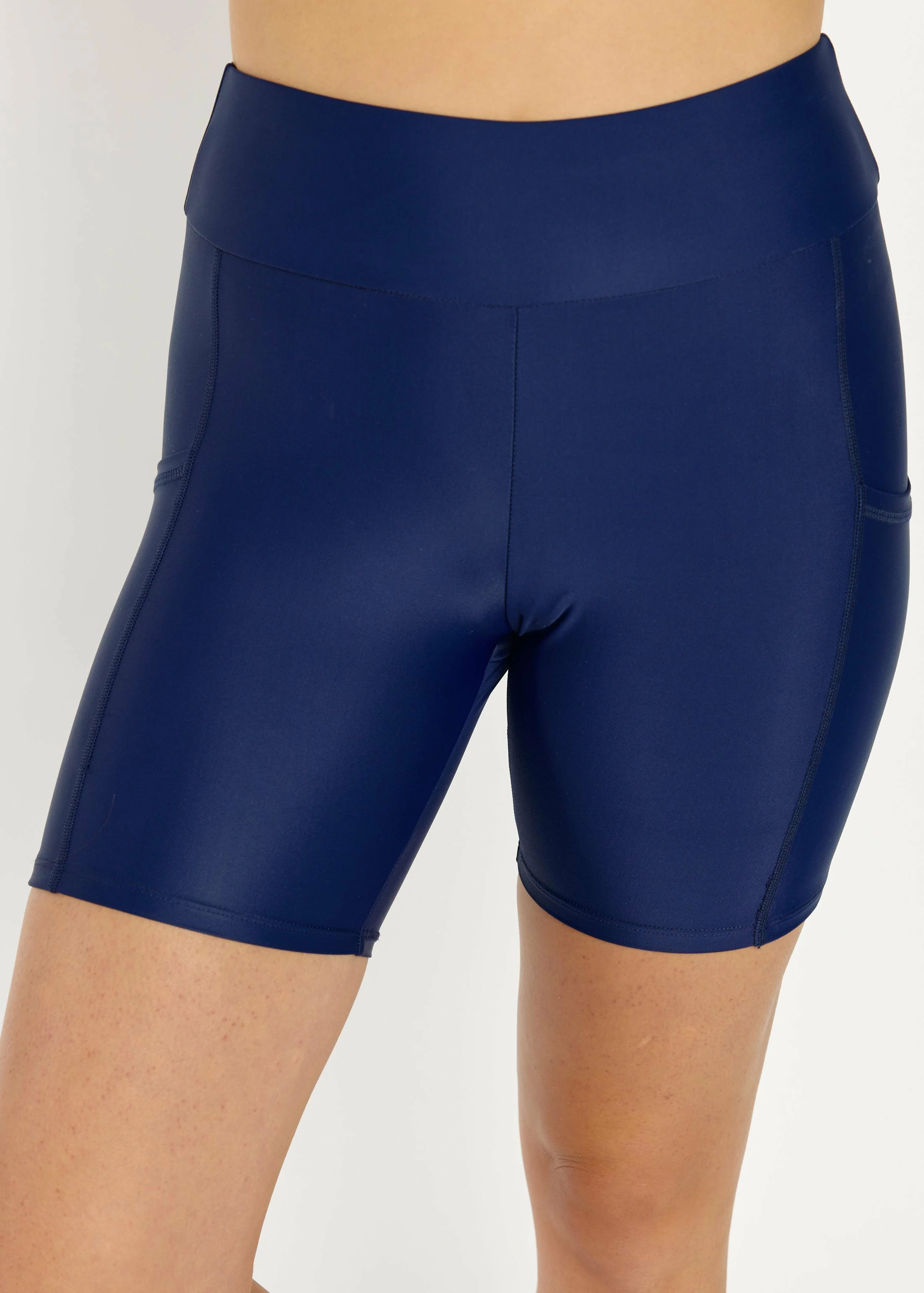 Serena Swim Tunic With Mid-thigh Swim Shorts With Pockets 10 Serena Swim Tunic With Mid-thigh Swim Shorts With Pockets - Image 9