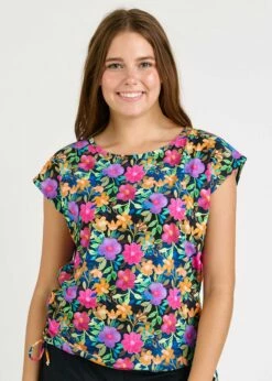 Daphne Loose Fit Swim Top With Classic Fit Swim Shorts With Panty 14 Daphne Loose Fit Swim Top With Classic Fit Swim Shorts With Panty -Calypsa Sales 082922 calypsa 1877 modli cropped 692 159 1852 1782 1