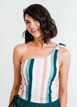 Layla Crop Swim Top With 2"-3" Board Shorts -Calypsa Sales dsc 2497 2 modli cropped 629 404 2727 3340 2