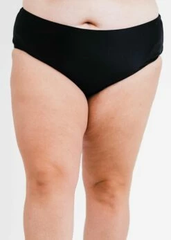 Plus Size Adele Swim Top With Bikini Bottom 31 Plus Size Adele Swim Top With Bikini Bottom -Calypsa Sales dsc 3253 modli cropped 779 139 2780 2949 5