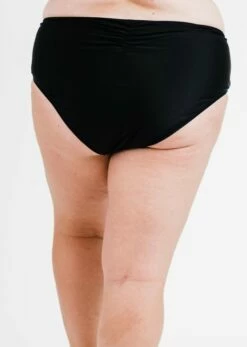 Plus Size Bikini Bottom 8 Plus Size Bikini Bottom -Calypsa Sales dsc 3261 modli cropped 534 4 2943 3387 1