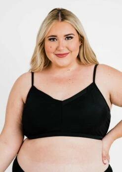 Plus Size Adjustable Strap Swim Bra -Calypsa Sales dsc 3265 modli cropped 332 676 2843 4204 5