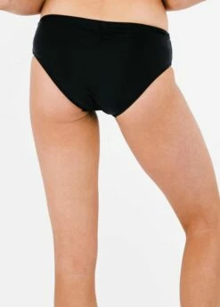 Bikini Bottom 13 Bikini Bottom -Calypsa Sales dsc 3516 3 modli cropped 1215 2086 2193 3455