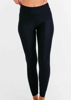 Adjustable Strap Swim Bra With Long Swim Leggings 19 Adjustable Strap Swim Bra With Long Swim Leggings -Calypsa Sales dsc 5558 2 modli cropped 929 2031 2367 4044 13