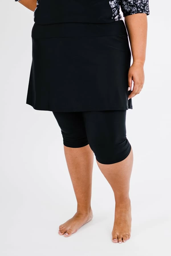 Plus Size Adele Swim Top With Skirted Swim Capris 8 Plus Size Adele Swim Top With Skirted Swim Capris - Image 6