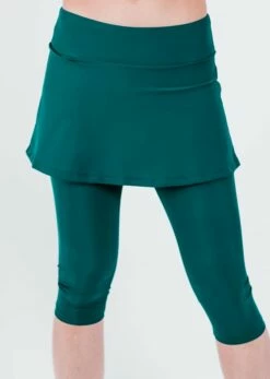 Plus Size Adjustable Strap Maya Swim Top With Skirted Swim Capris -Calypsa Sales dsc 9793 modli cropped 501 262 2548 3138