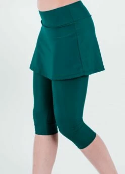 Plus Size Adjustable Strap Maya Swim Top With Skirted Swim Capris -Calypsa Sales dsc 9800 modli cropped 297 326 2570 3506