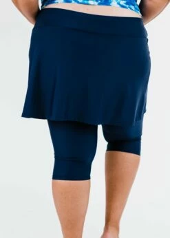 Plus Size Adele Swim Top With Skirted Swim Capris -Calypsa Sales dsc 9947 2 modli cropped 89 338 2725 4035 1
