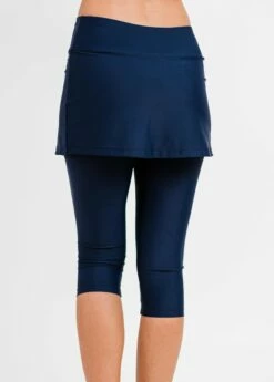 Loose Fit Margaux Swim Top With Skirted Swim Capris -Calypsa Sales edited 4913 modli cropped 501 69 2926 3461 1