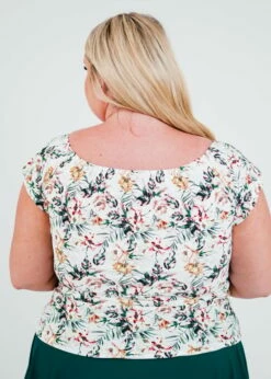 Plus Size Zoey Crop Swim Top With Flowy Swim Skort -Calypsa Sales edited 6500 modli cropped 356 620 3064 4418