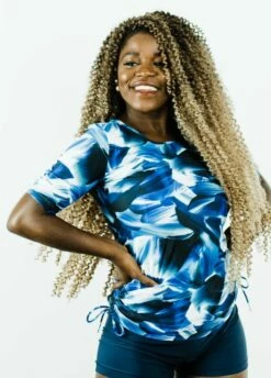 Lena Swim Top With Swim Shorts -Calypsa Sales final 2732 100000048546 modli cropped 948 1382 2144 3047 1