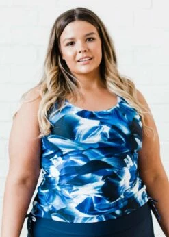 Plus Size Maya Swim Top With Midi Swim Skort -Calypsa Sales final 3 5665 100000042819 modli cropped 1071 1469 2157 2989 3