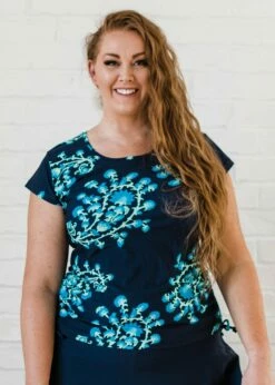 Sadie Swim Top With Knee Length Swim Skort 28 Sadie Swim Top With Knee Length Swim Skort -Calypsa Sales final 3 6192 100000042828 modli cropped 906 1051 2196 2856 3