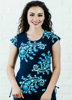 Sadie Swim Top With Above The Knee Board Shorts 27 Sadie Swim Top With Above The Knee Board Shorts -Calypsa Sales final 3 8785 100000040526 modli cropped 1002 1389 2241 3115 1