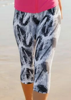 Half-Zip Nora Swim Top With Capri Swim Leggings -Calypsa Sales jf08121 1 modli cropped 805 2154 2037 3878