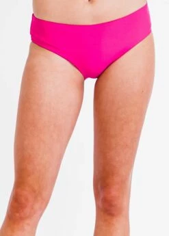 Bikini Bottom 17 Bikini Bottom -Calypsa Sales jpeg 1584 3 modli cropped 946 435 2680 2861