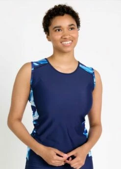 Loose Fit Maya Swim Top -Calypsa Sales lfm front 2 3 modli cropped 76 0 640 789