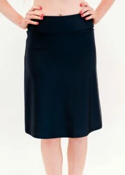 Half-Zip Adele Swim Top With Knee Length Swim Skort -Calypsa Sales modli 254 of 298 100000024070 modli cropped 458 8 3000 3559 1