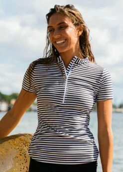 Half-Zip Adele Swim Top -Calypsa Sales modli edited 1 127 of 179 1 modli cropped 2075 573 4272 3649 4